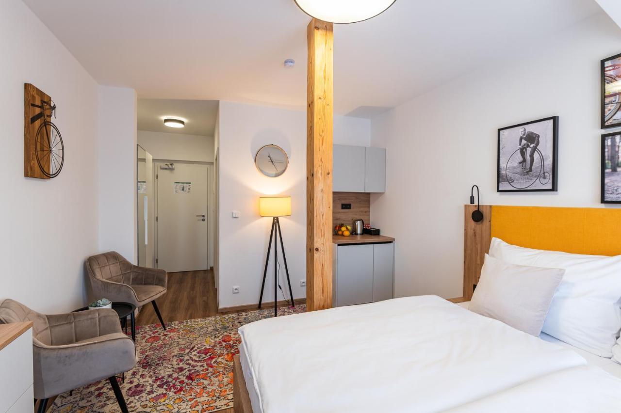 Jíloviště Hotel Restovna מראה חיצוני תמונה